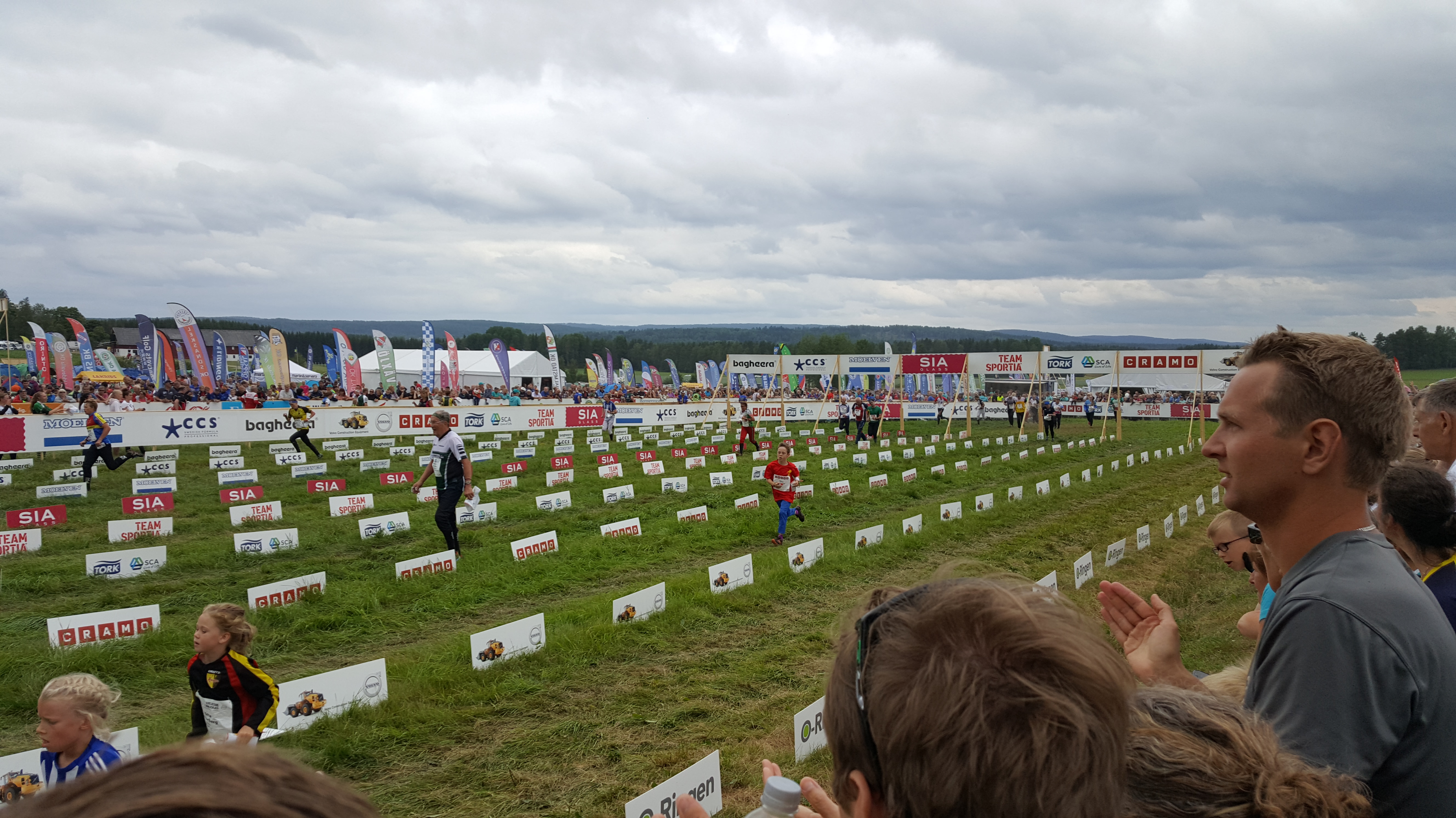 Zieleinlauf mit 8 Spuren